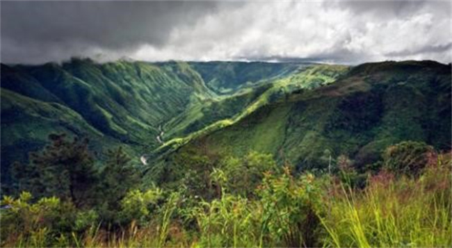 世界上最潮湿的地方 年降水量11862毫(印度的毛辛拉姆)