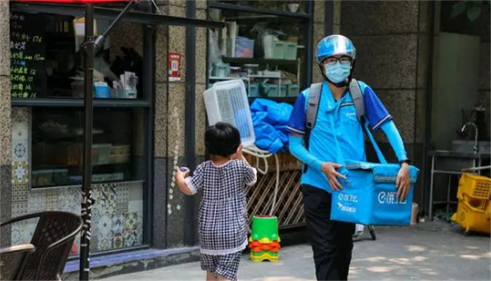 清华博士生送外卖 居然是为了还债（高学历外卖员）