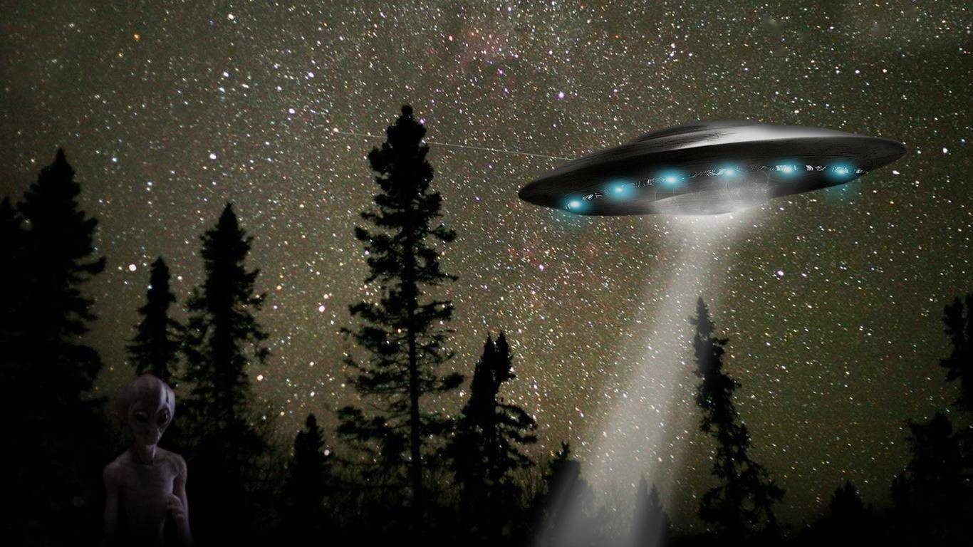 UFO频繁现身，是不是在巡视人类（UFO事件）