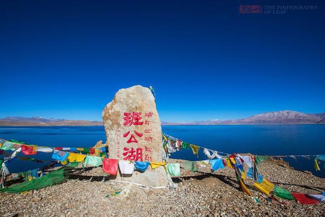 中国最神奇的湖泊：一半是甜的一半是咸的（神奇湖泊）