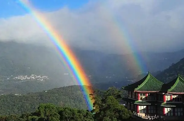 世界上最恐怖的彩虹：持续九个小时(现身我国台湾上空)