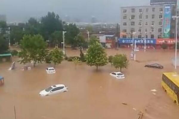 河南为什么会下暴雨：台风烟花遥控暴雨(今明两天暴雨持续)