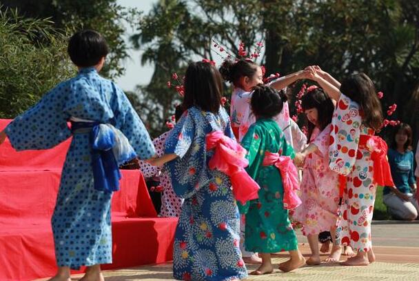 日本女儿节是几岁女孩子过：孩提时小女孩，祝女儿健康