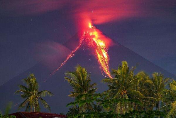 火山的危害和好处:火山杀手碎屑流，肥沃土壤(产硫磺矿)