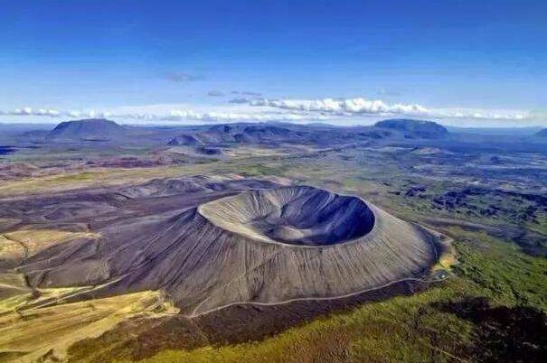 火山有哪些类型?死活山，活火山，休眠火山(无清晰界线)