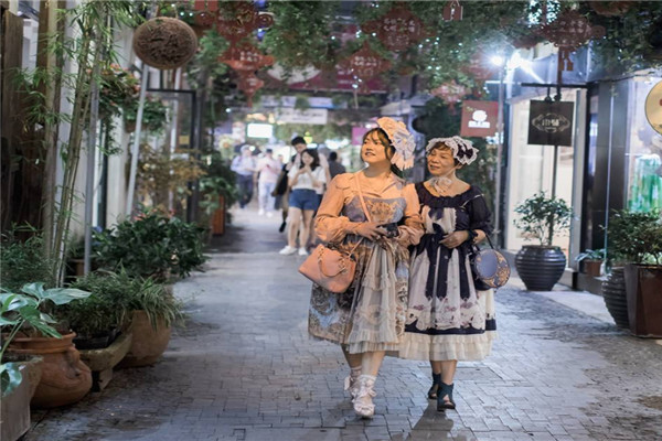 luo娘什么意思 喜欢穿洛丽塔服装的女生