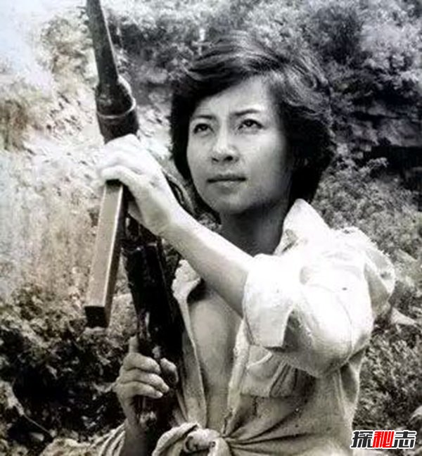 越南女兵不穿内衣真相!防不胜防(诱惑敌人)